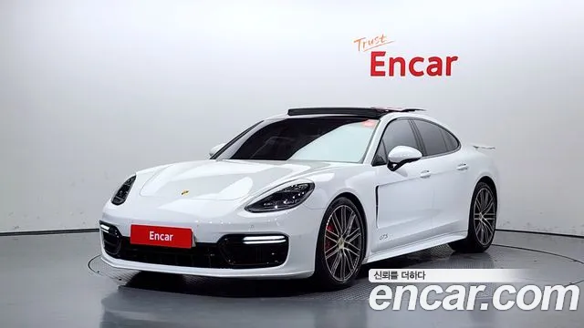 Porsche Panamera 2020