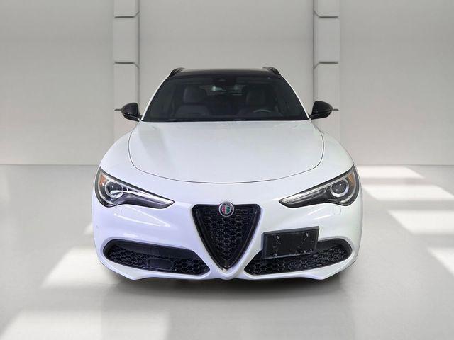 Alfa Romeo Stelvio 2023