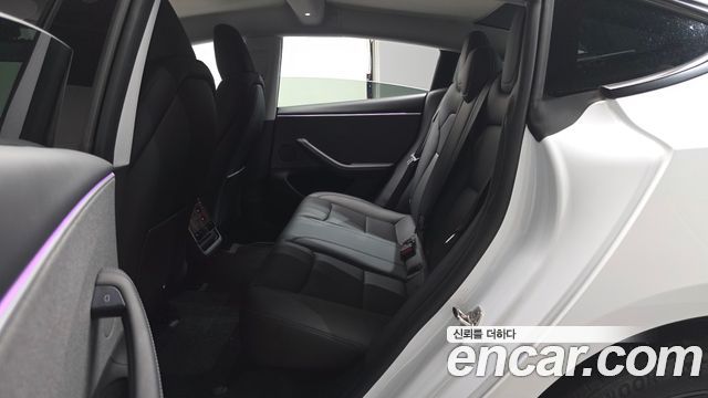 Tesla Model 3 2024