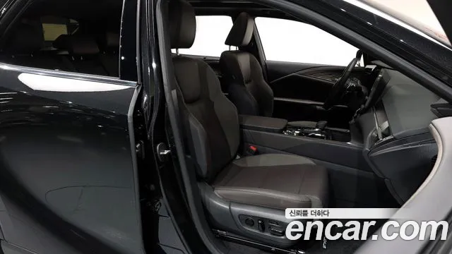 Lexus RX 2025