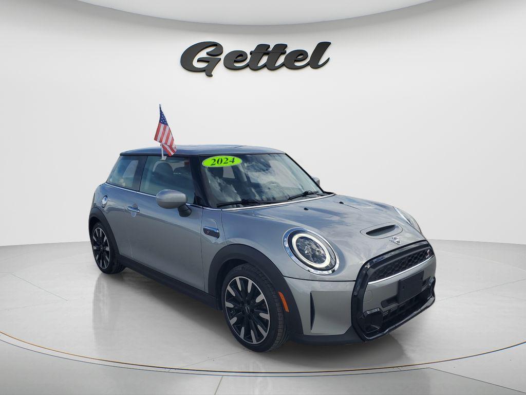 Mini Hardtop 2024
