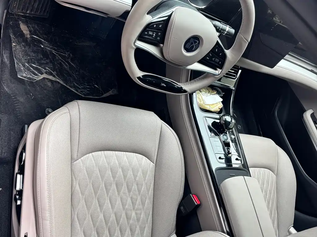 BYD Han 2025