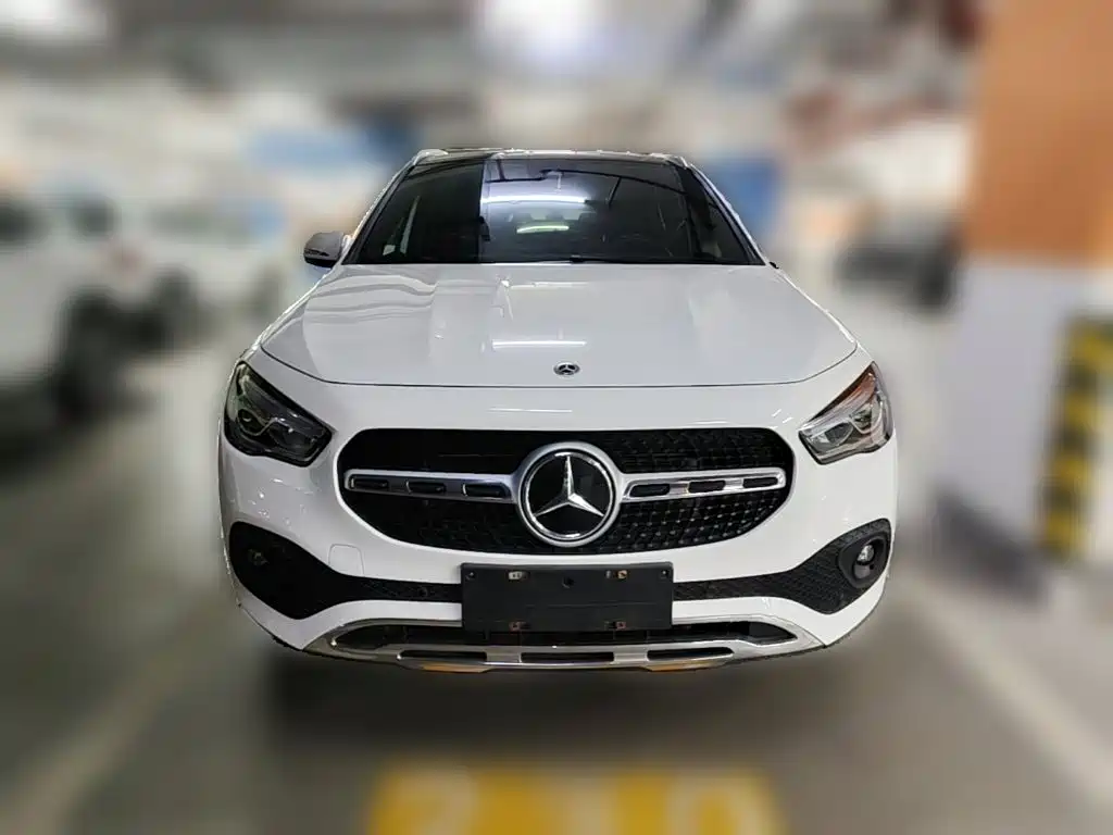 Mercedes-Benz GLA 2023
