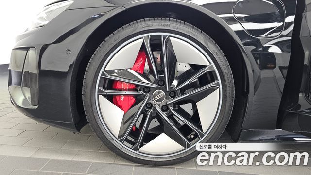 Audi RS e-tron GT 2022