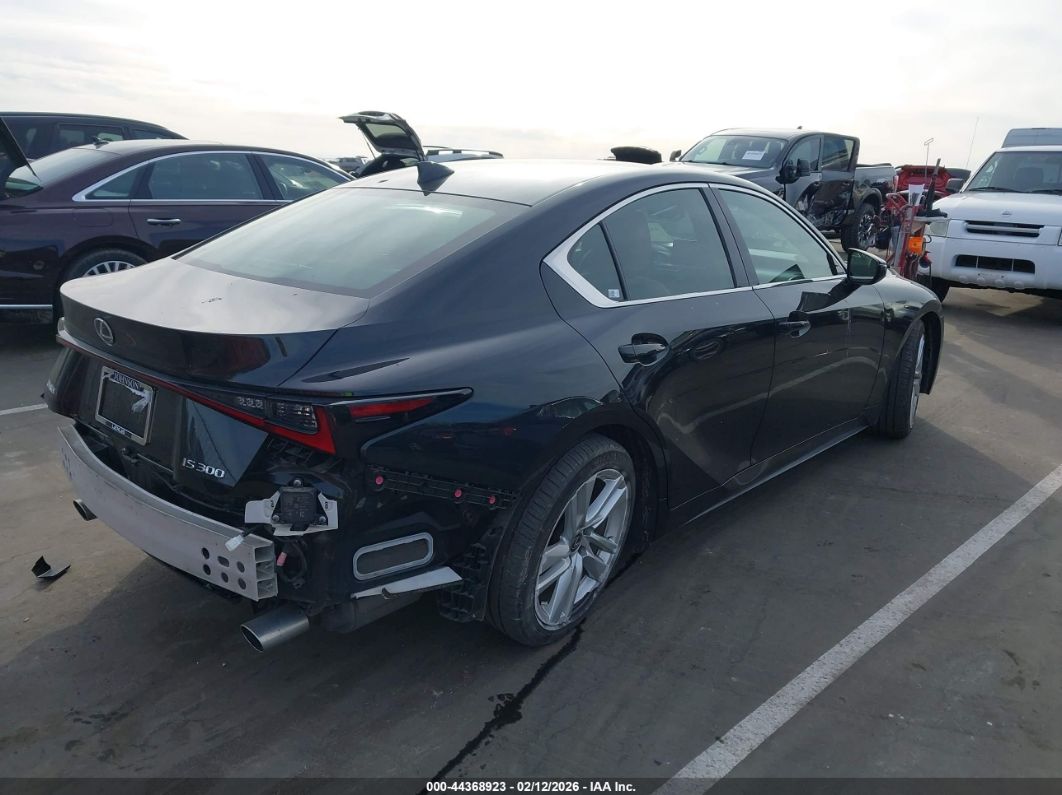 Lexus IS 300 2024