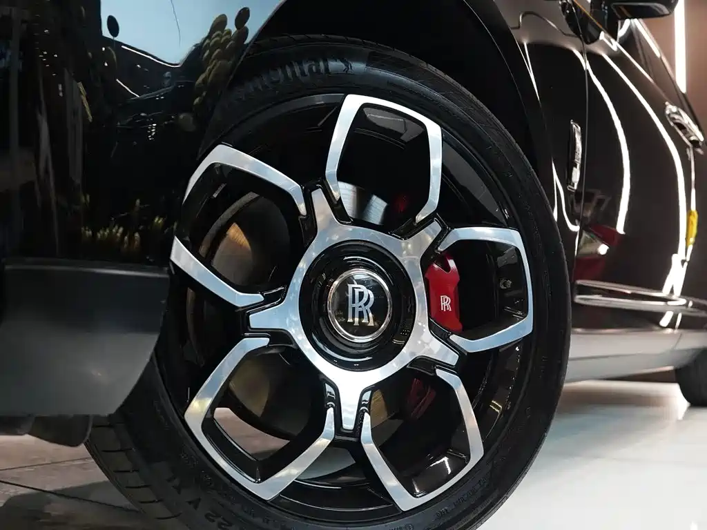 Rolls-Royce Cullinan 2021