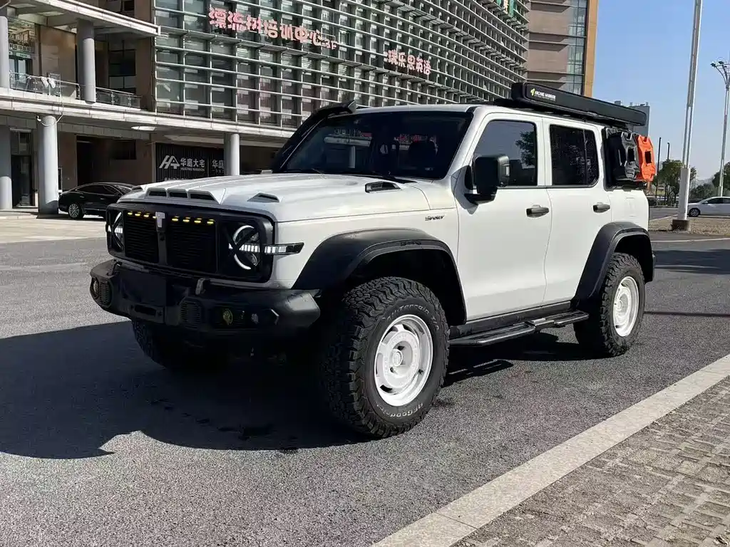Tank 300 2023
