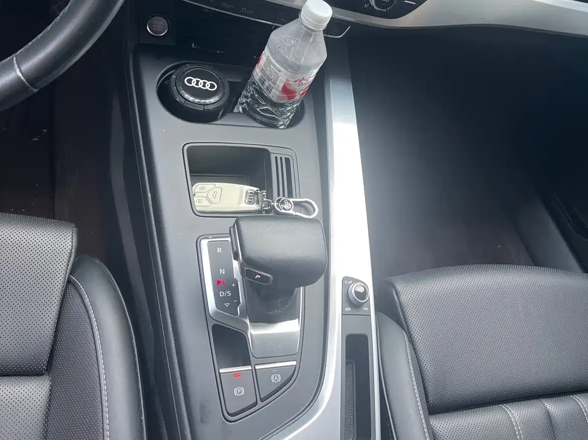 Audi A4 2024