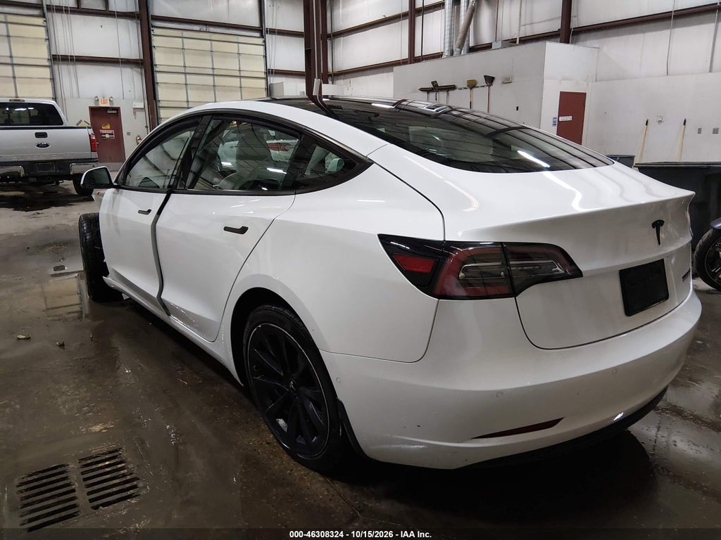 Tesla Model 3 2022