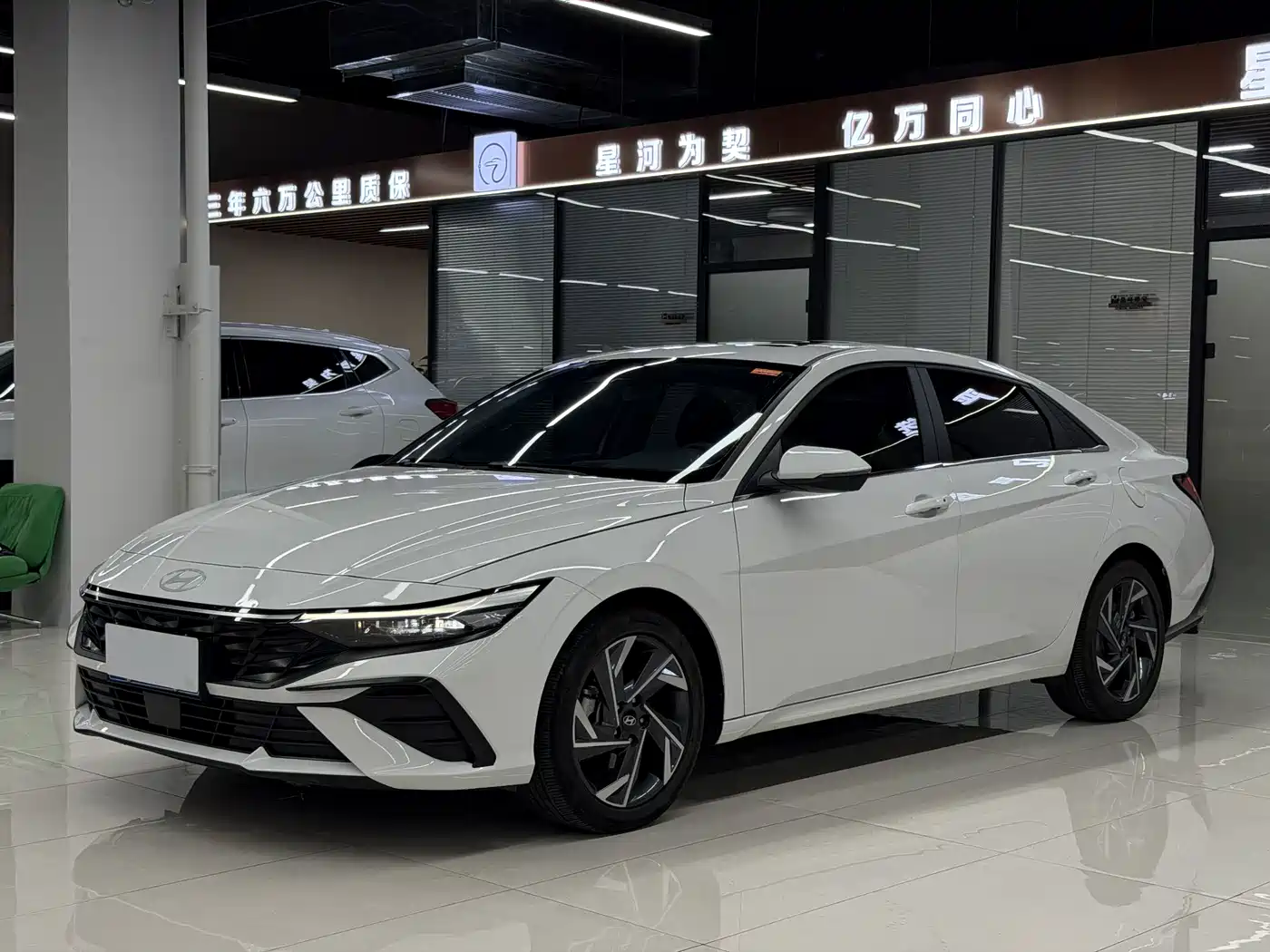 Hyundai Elantra 2025