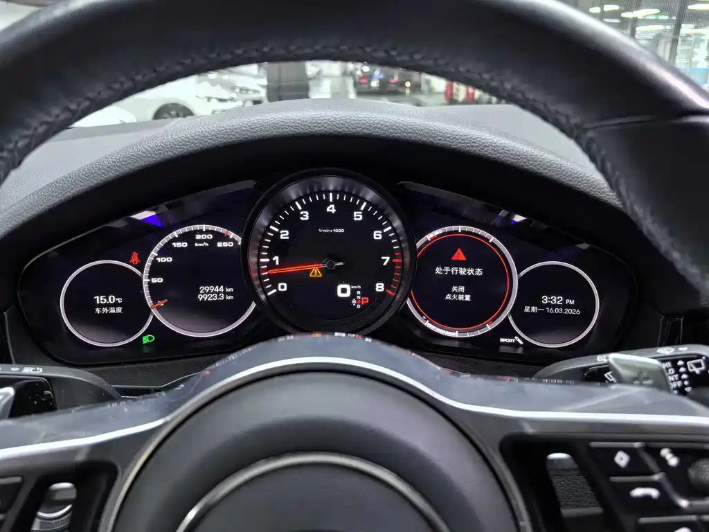 Porsche Cayenne 2022