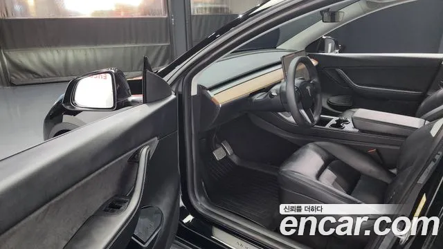 Tesla Model Y 2021