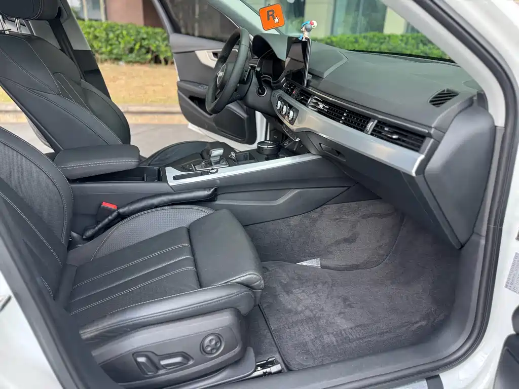 Audi A4 2021