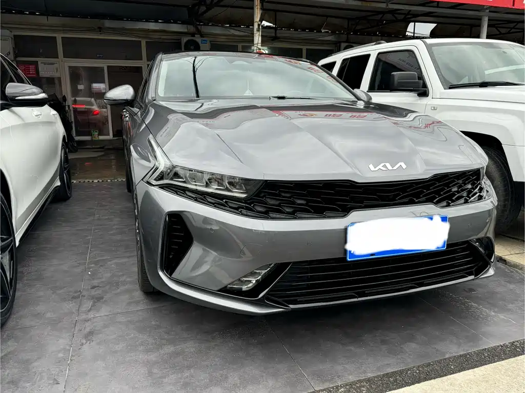 Kia K5 2023