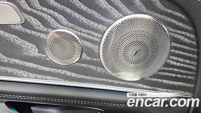 Mercedes-Benz E-Класс 2022