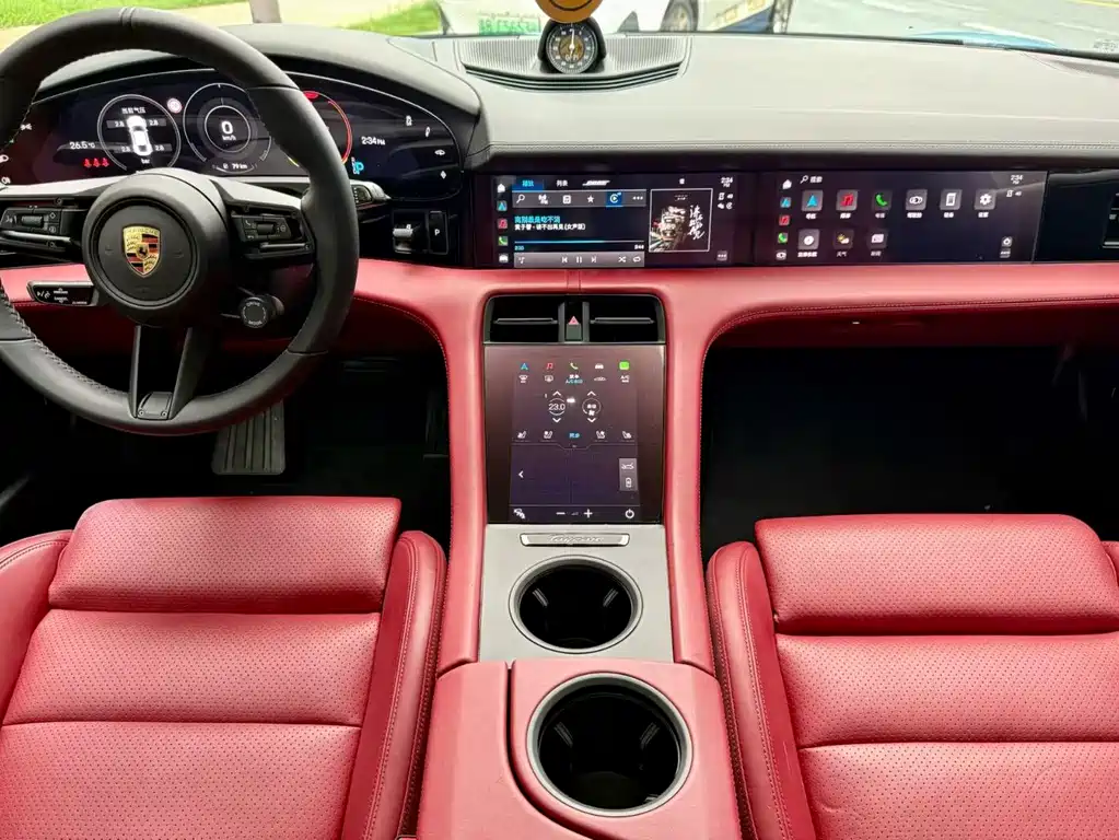 Porsche Taycan 2021