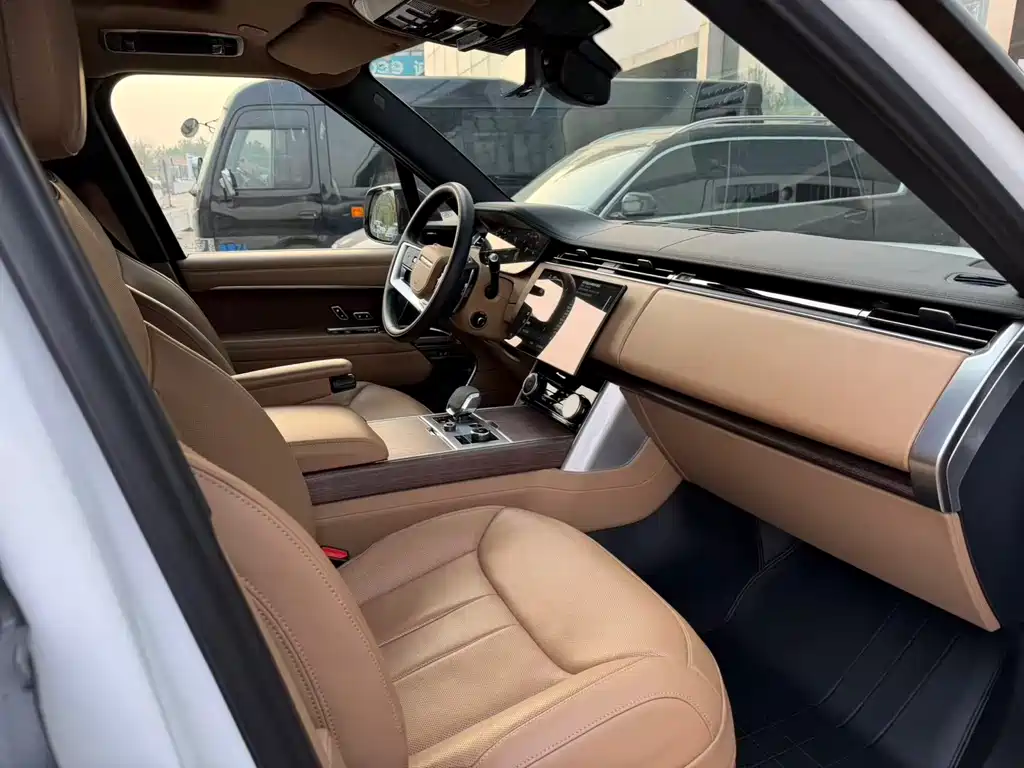 Land Rover Range Rover 2023