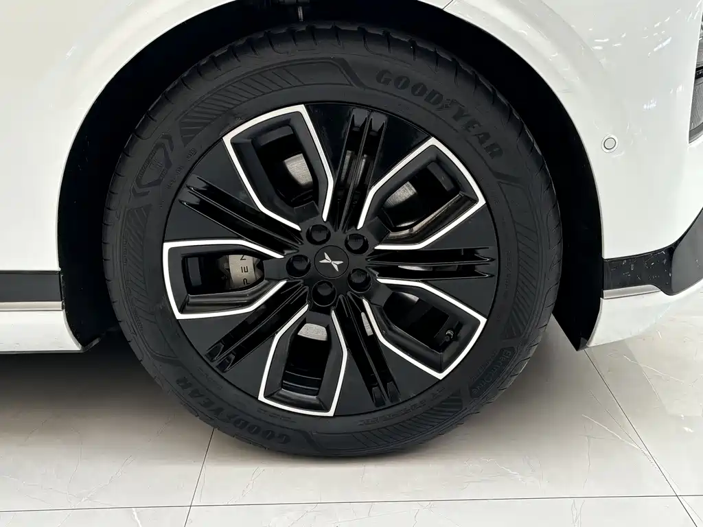Xpeng G9 2025