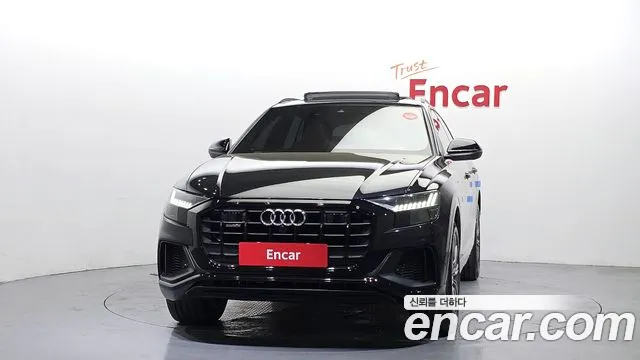 Audi Q8 2021