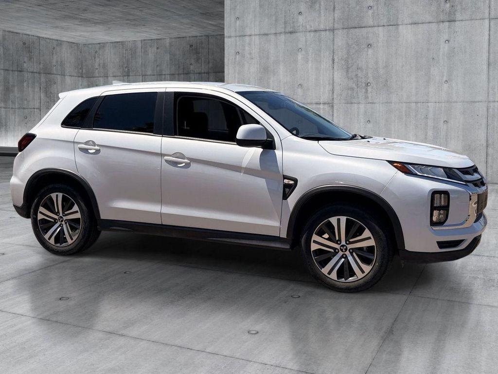 Mitsubishi Outlander Sport 2024