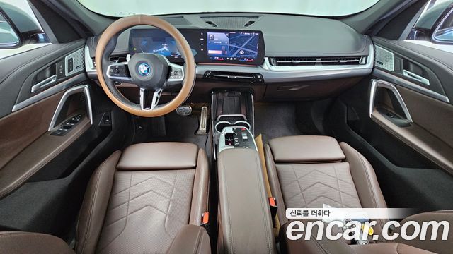 BMW iX1 2024