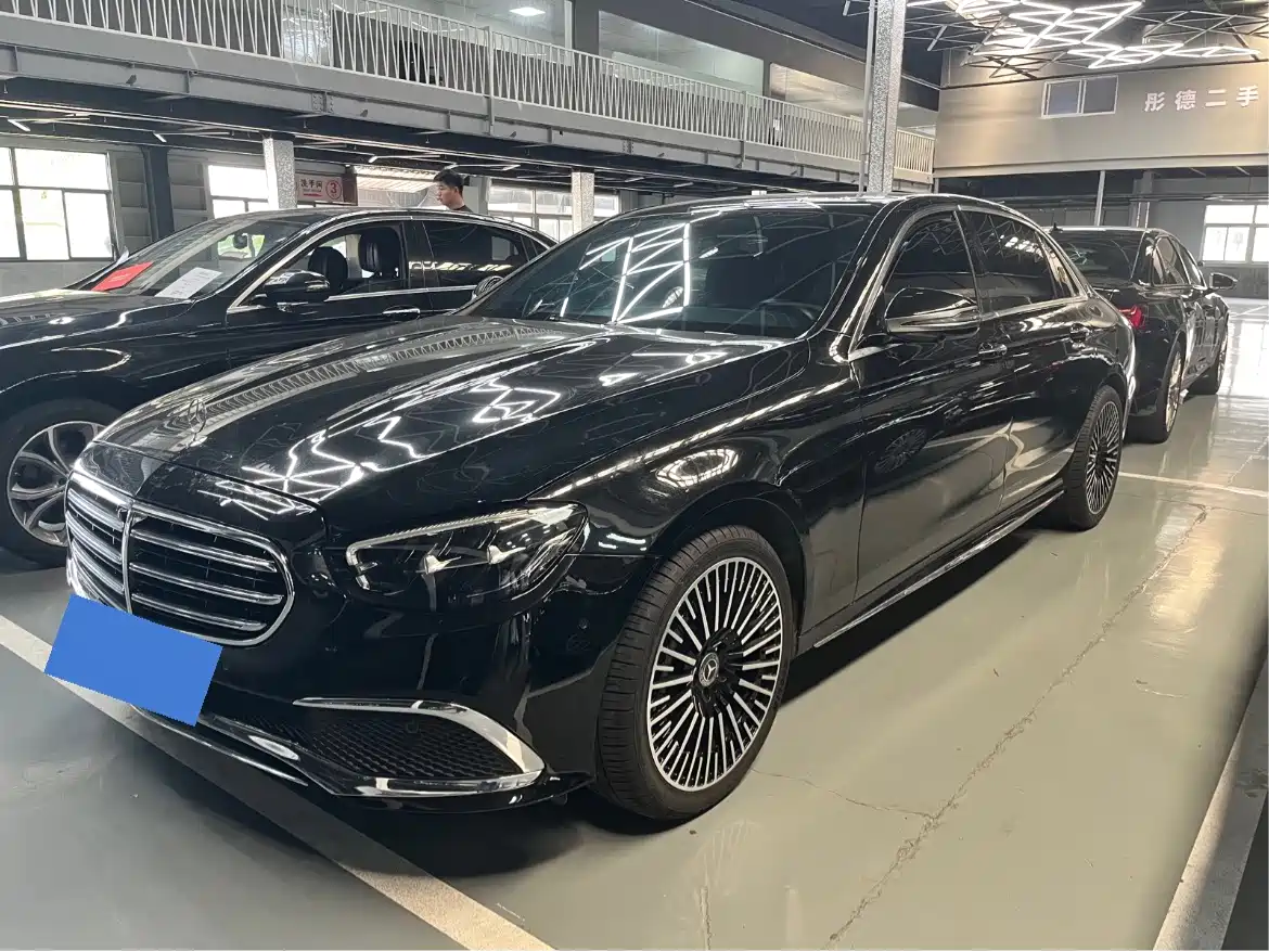 Mercedes-Benz E-Класс 2022