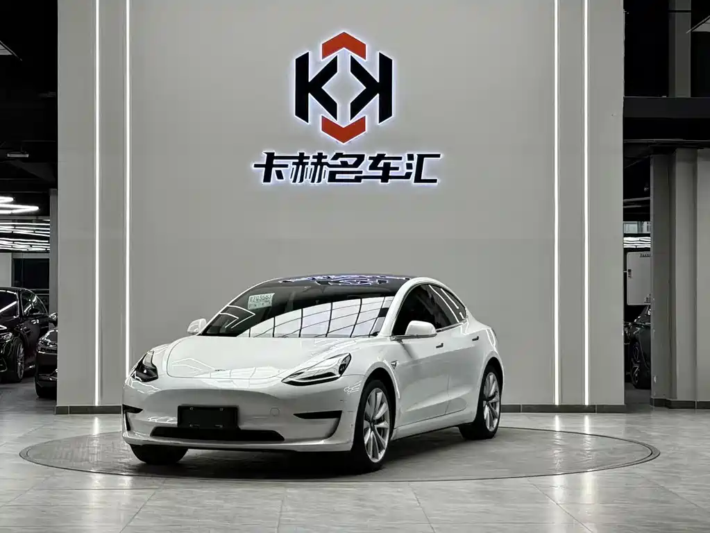 Tesla Model 3 2020