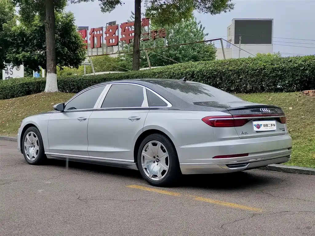 Audi A8 2021