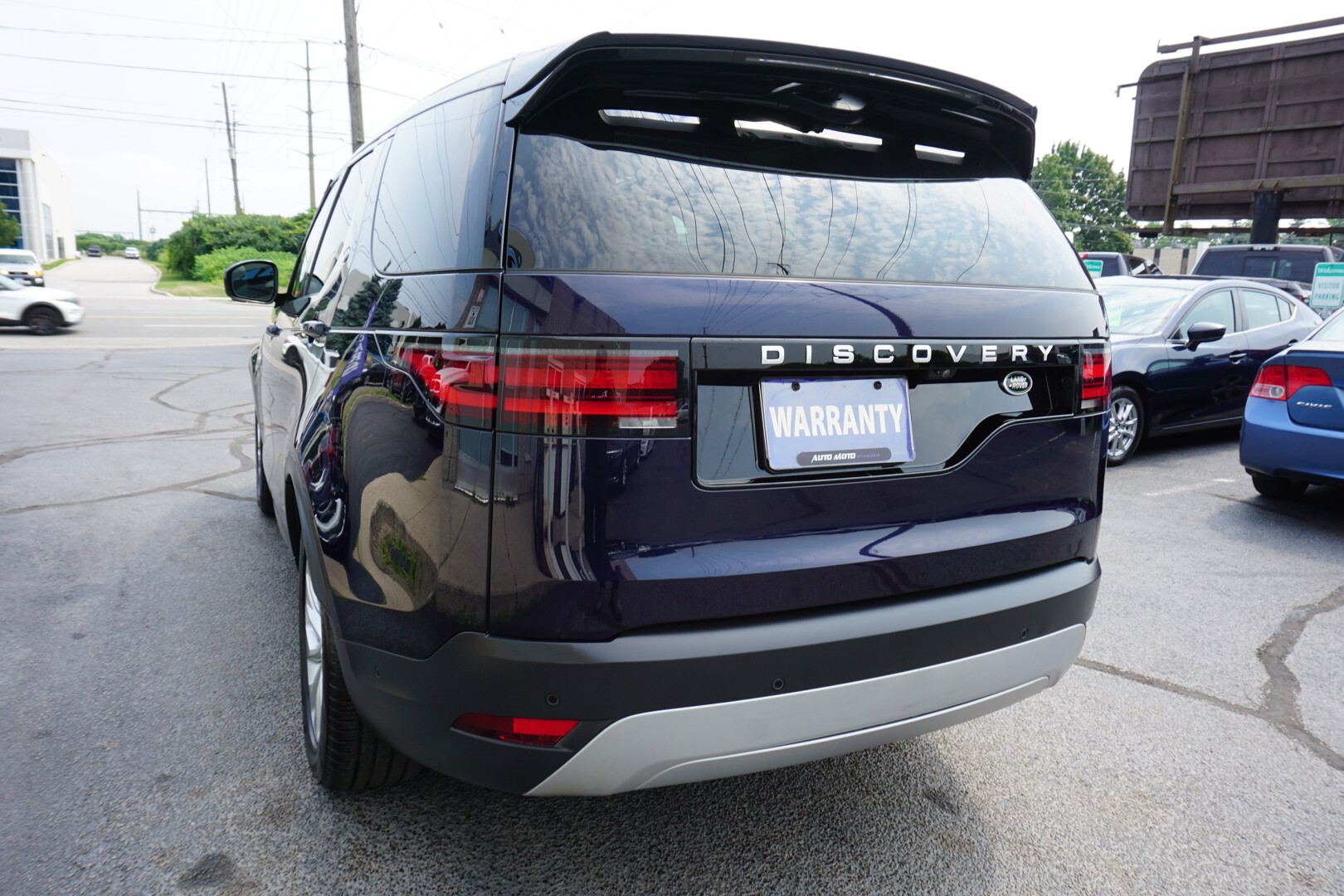 Land Rover Discovery 2023