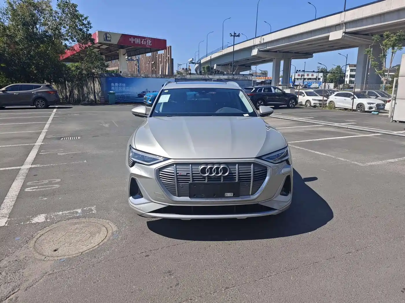 Audi e-tron 2025