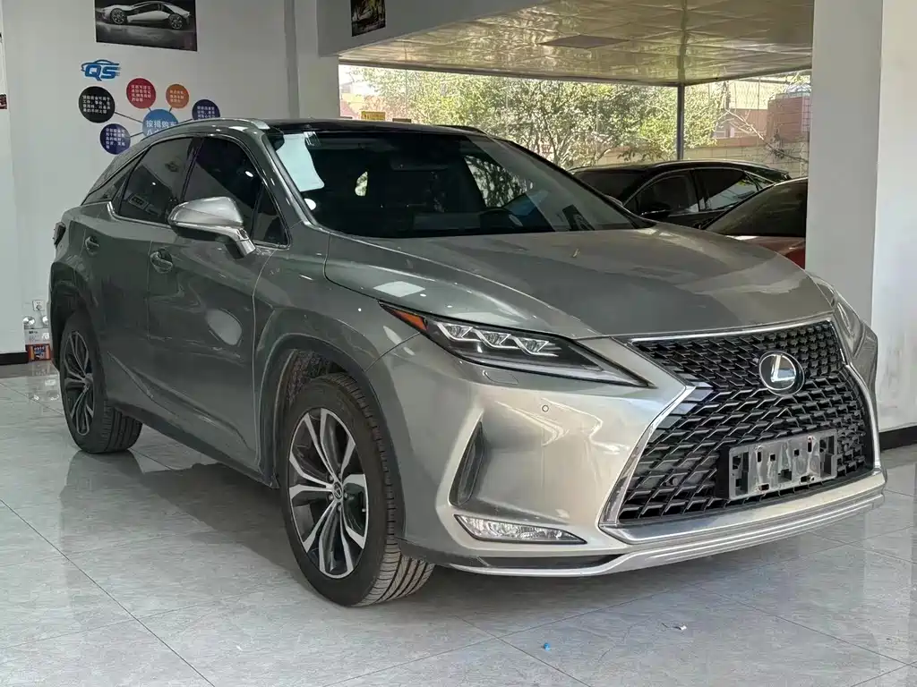 Lexus RX 2022