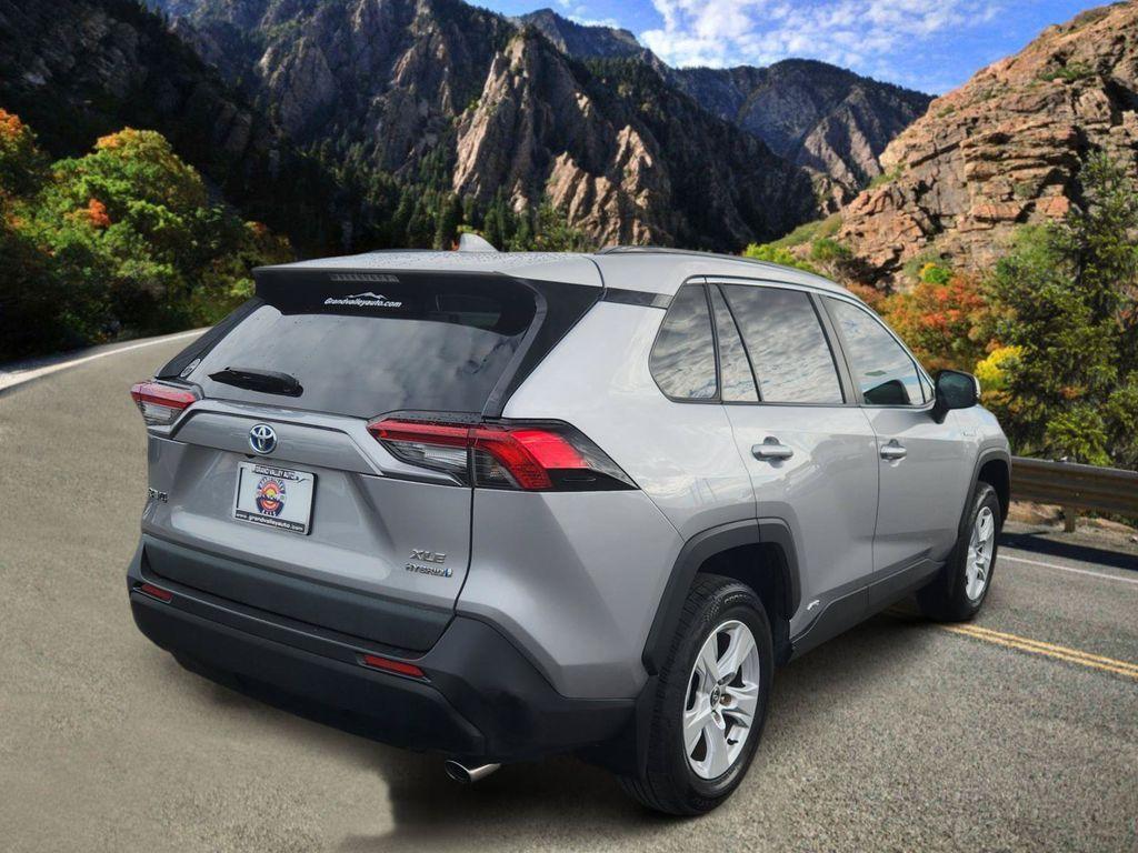 Toyota RAV4 2021