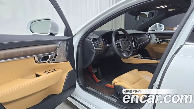 Volvo S90 2022