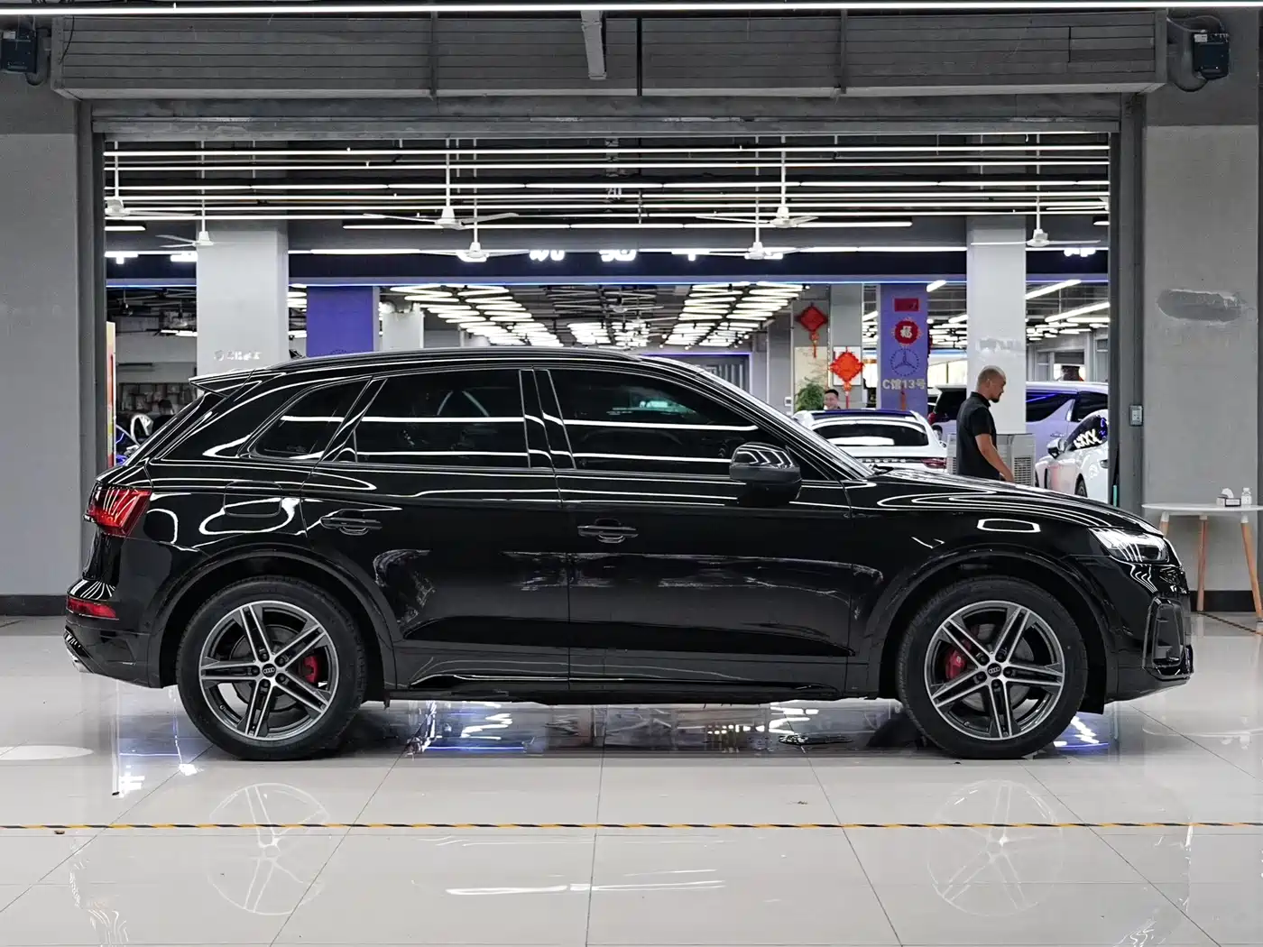 Audi SQ5 2024