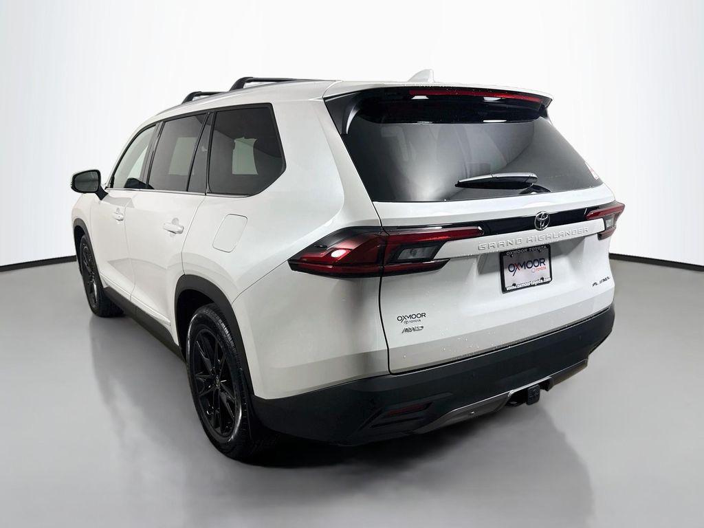 Toyota Grand Highlander 2026