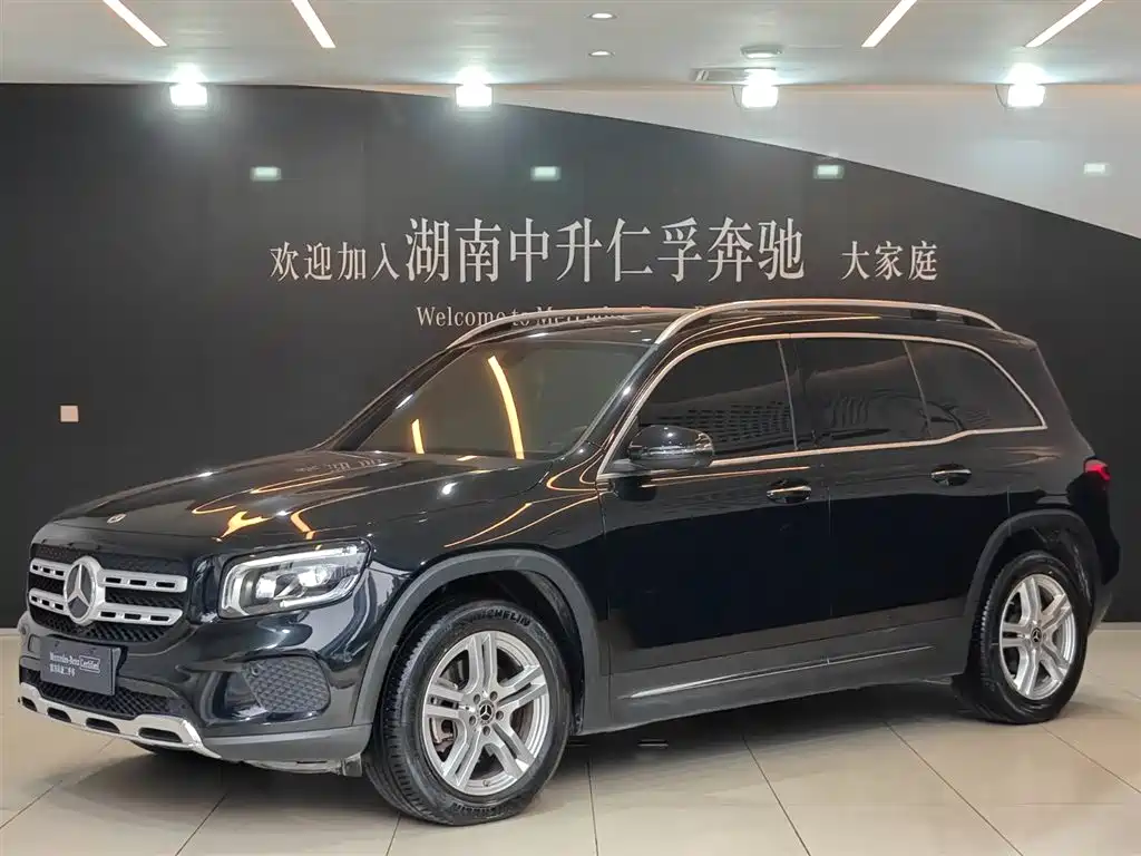 Mercedes-Benz GLB 2023