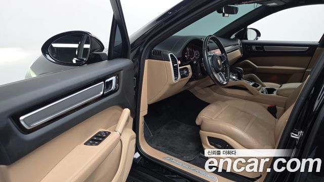 Porsche Cayenne 2022