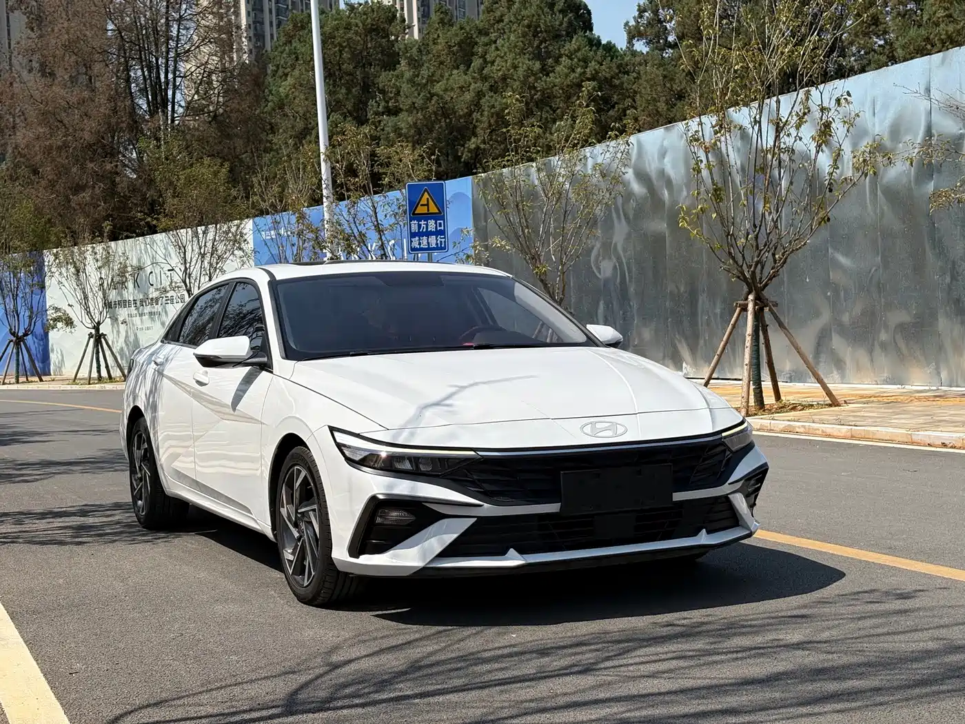 Hyundai Elantra 2024