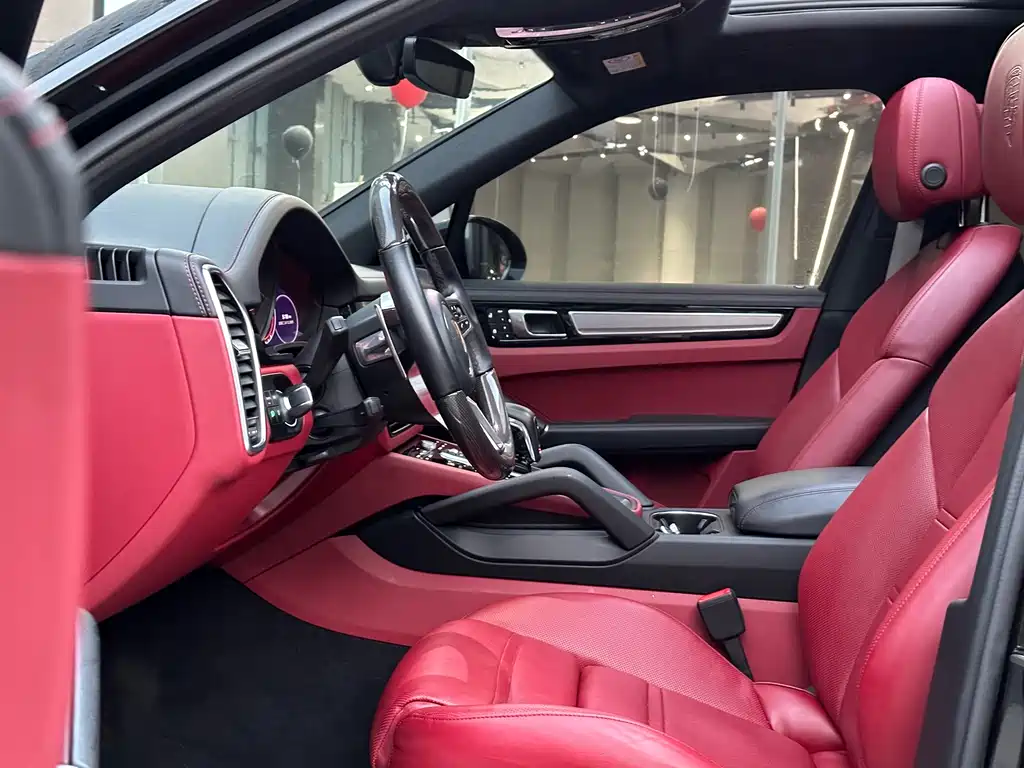 Porsche Cayenne 2023