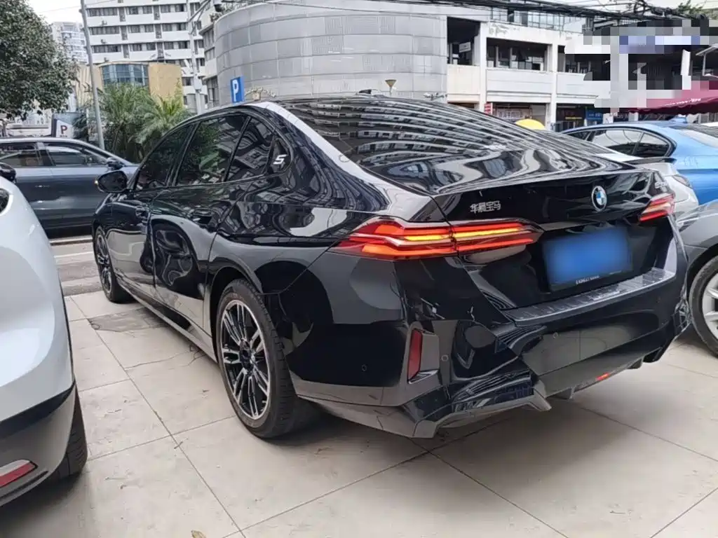 BMW 5 серии 2026