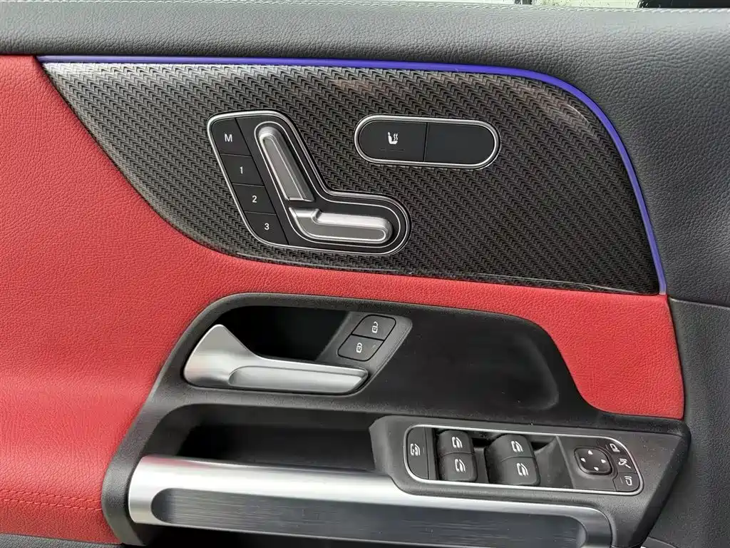 Mercedes-Benz GLB AMG 2023