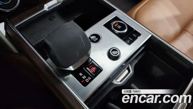 Land Rover Range Rover 2023
