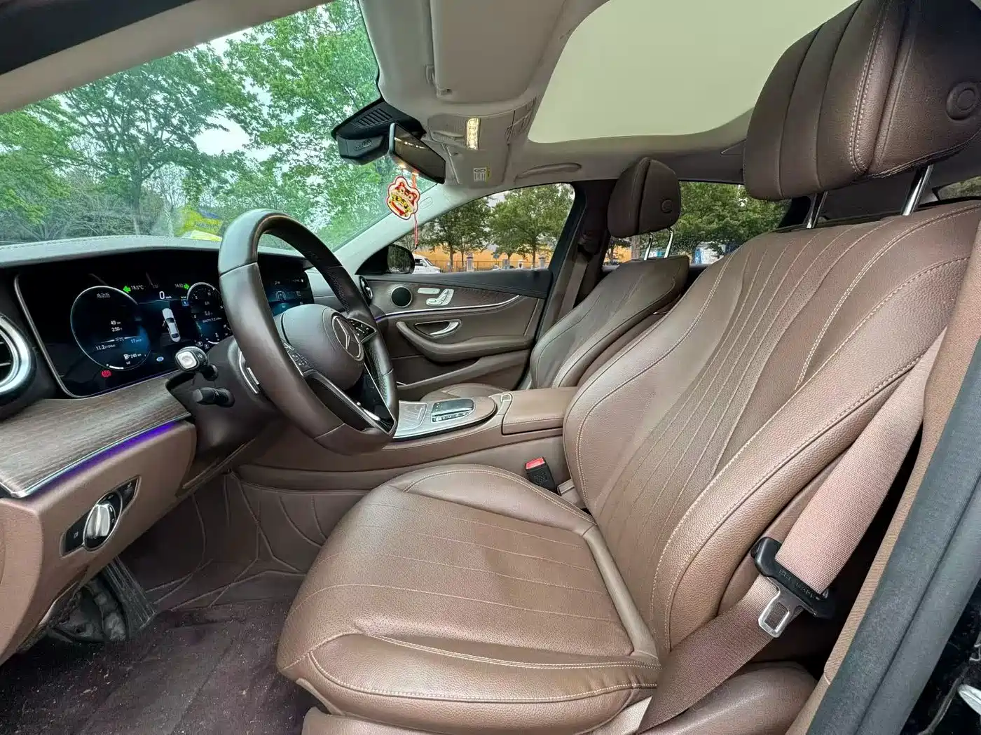 Mercedes-Benz E-Класс 2023