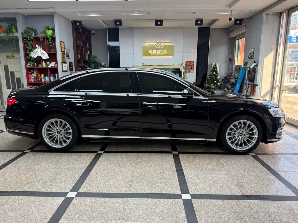 Audi A8 2021