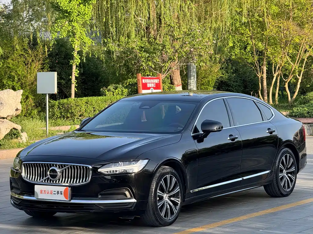 Volvo S90 2022