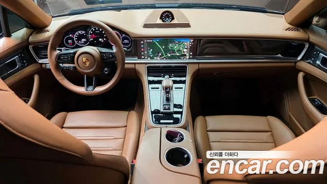 Porsche Panamera 2023