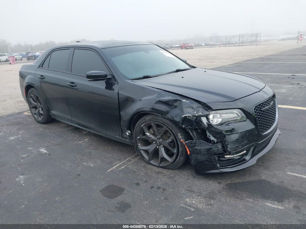 Chrysler 300 2023