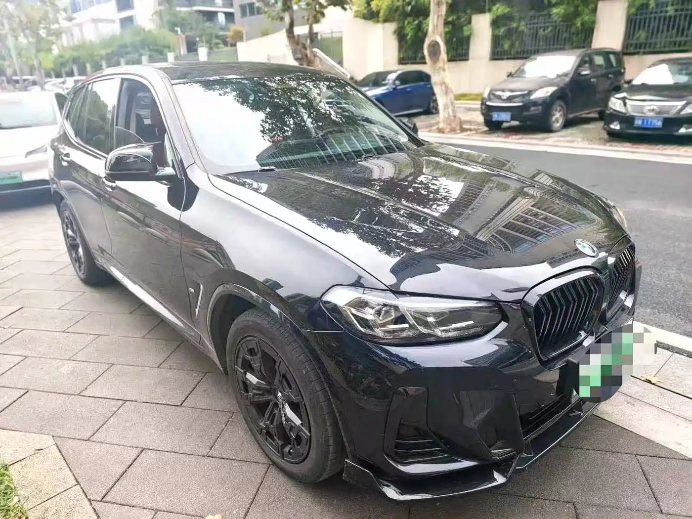 BMW iX3 2024