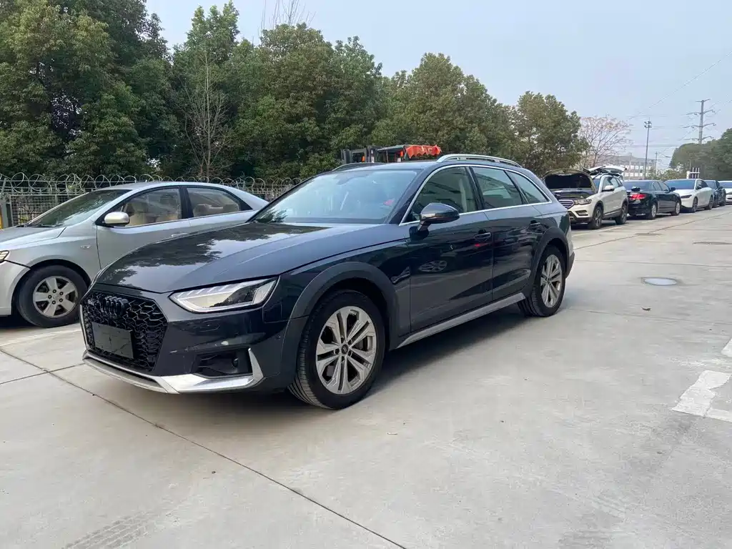 Audi A4 2023
