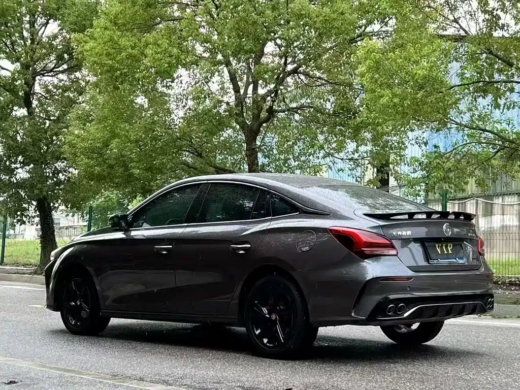MG MG5 2023